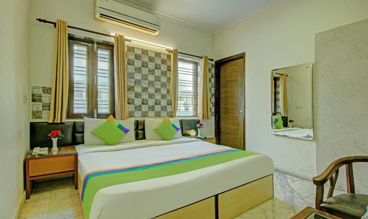 Itsy Hotels Swastika Inn Sector 26 Noida Esterno foto