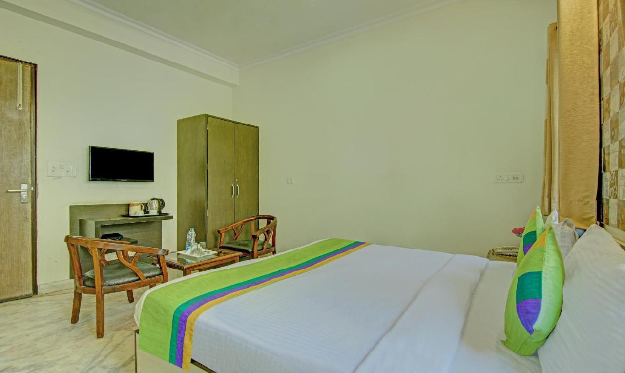 Itsy Hotels Swastika Inn Sector 26 Noida Esterno foto